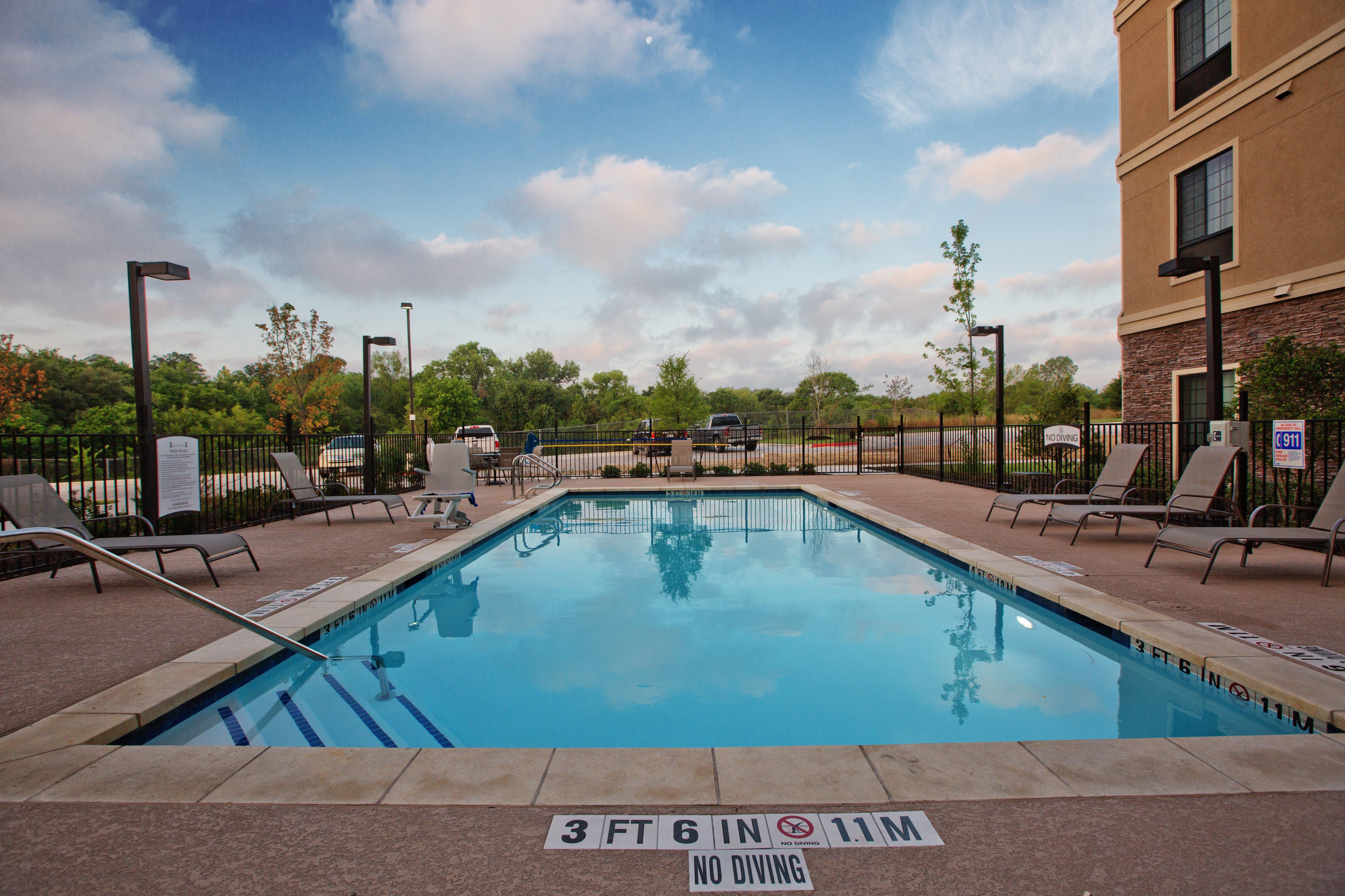 Staybridge Suites Austin South Interstate Hwy 35 By Ihg Εξωτερικό φωτογραφία